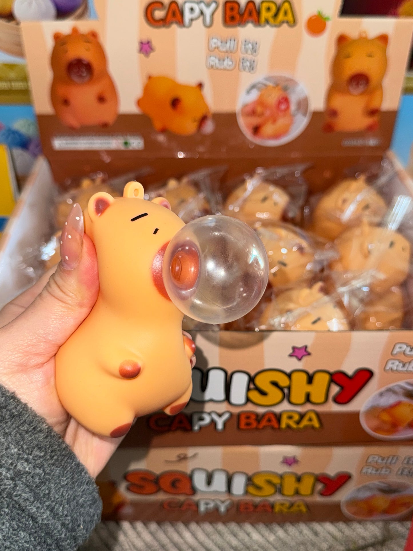 squishy capy bara