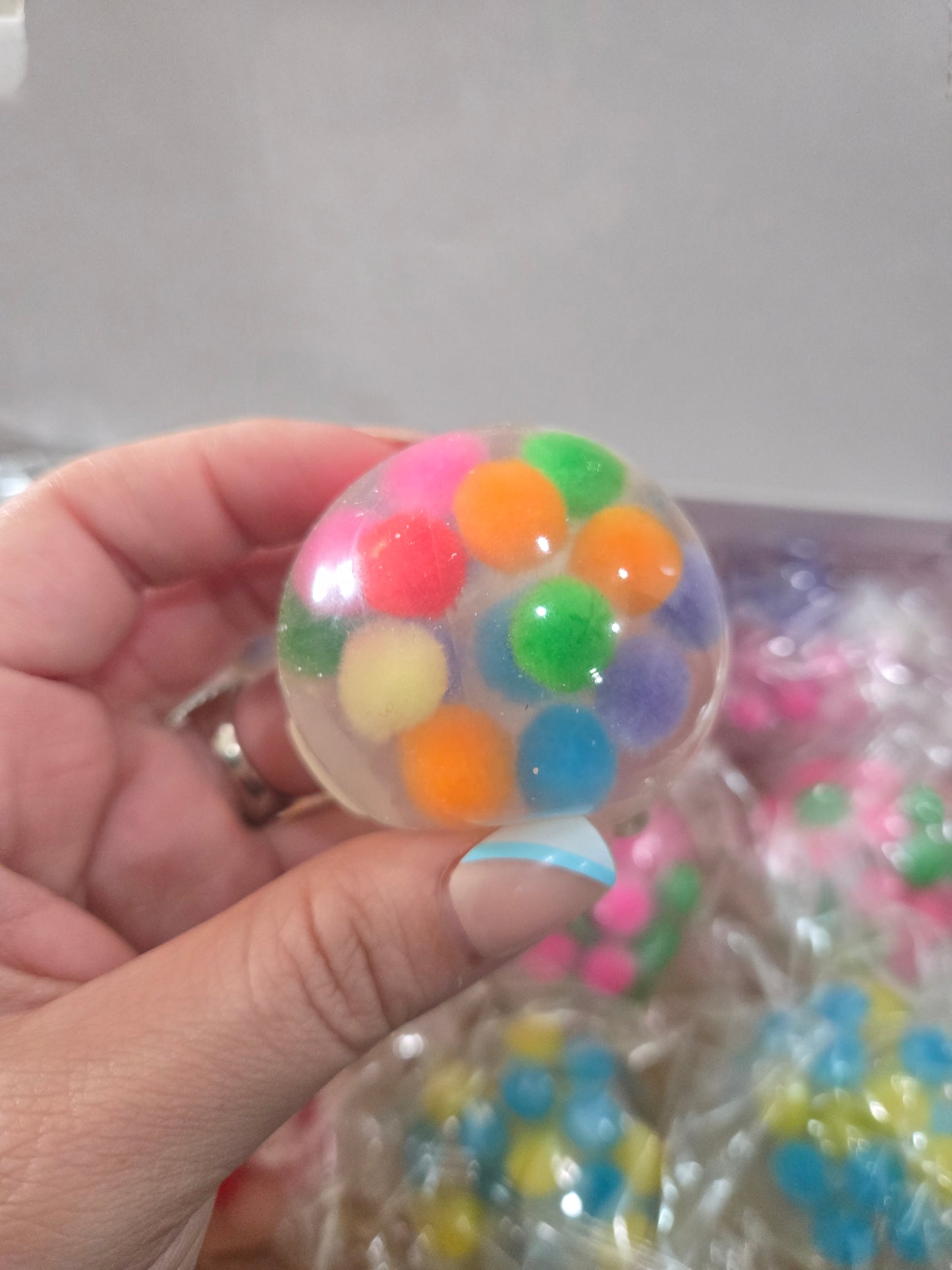 pom pom squishy ball