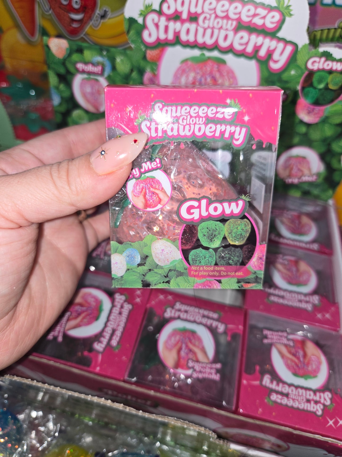 Glow in the dark glitter strawberry 🍓