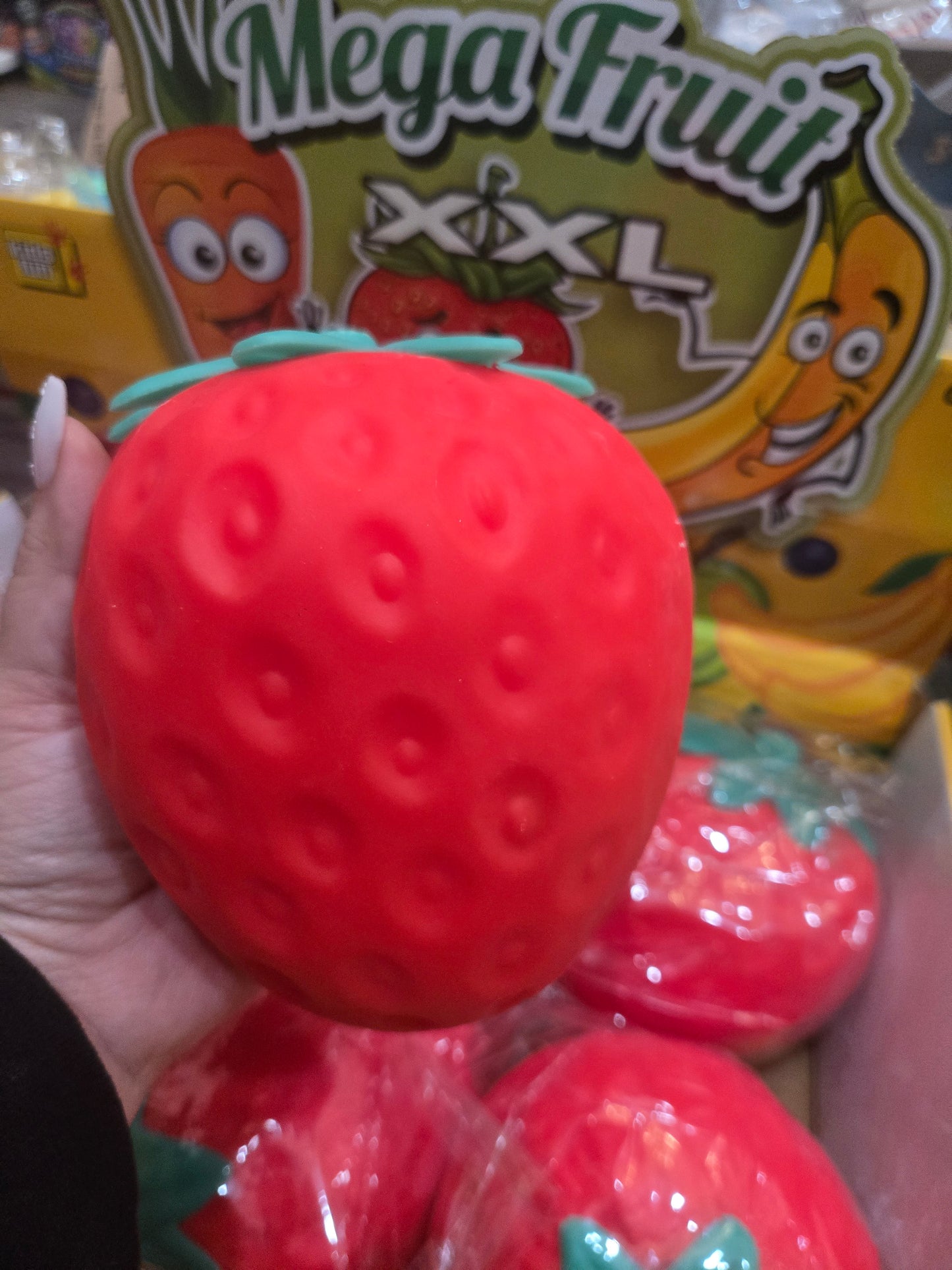 XL strawberry 🍓